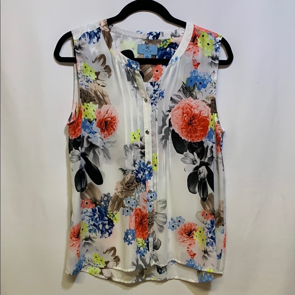 CeCe Pleated Buttoned Floral Sleeveless Blouse Women’s Size M